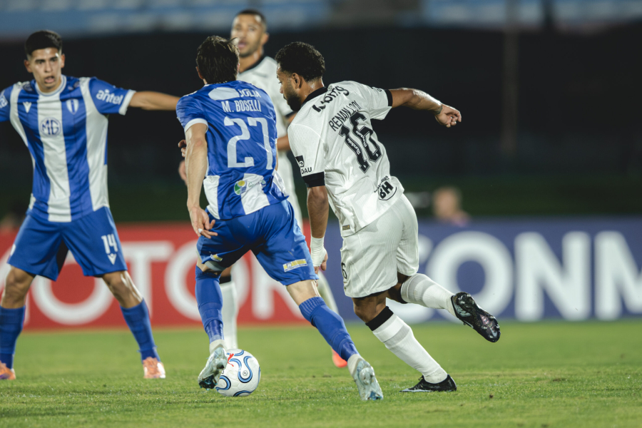 Atlético cede empate ao Juventud e complica situação na Sul-Americana