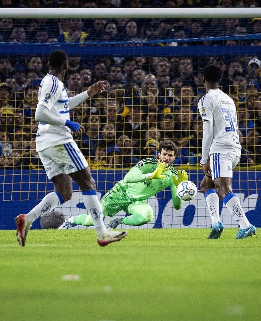 Cruzeiro arranca empate contra o Boca na Bombonera e fica perto das oitavas da Libertadores