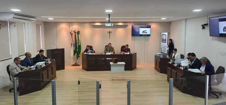 Câmara de São Gonçalo define vetos sobre regulamentação do serviço de táxi