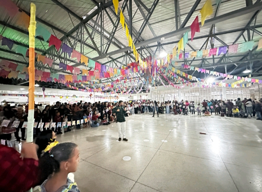 Festa Julina da Escola de Tempo Integral de Vargem Alegre reúne centenas de pessoas e celebra cultura, inclusão e tradição