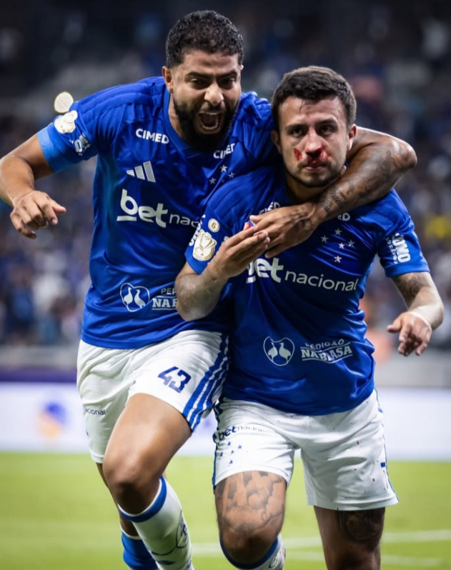 Cruzeiro vence a Chapecoense no Mineirão e garante vaga nas quartas da Copa do Brasil