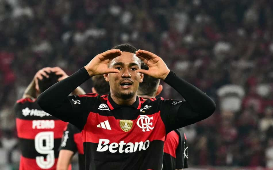 Cruzeiro reage no segundo tempo, mas perde para o Flamengo e é eliminado da Libertadores
