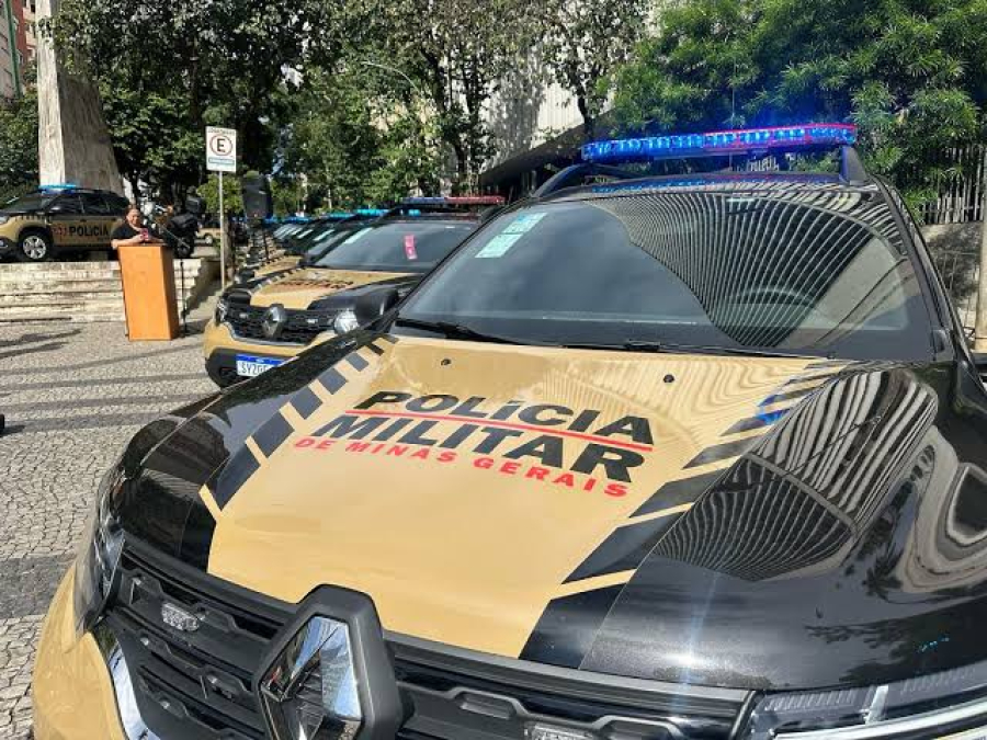 Homem é morto a facadas após discussão em Santa Bárbara; casal é preso em flagrante