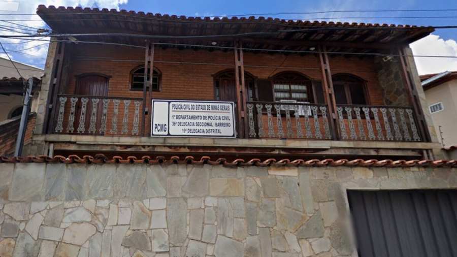 SERVIDORA DA POLÍCIA CIVIL É PRESA SUSPEITA DE DESVIAR MAIS DE 200 ARMAS EM BELO HORIZONTE