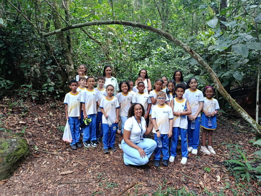 Mês da Água leva estudantes para visitas à nascente e à ETA em São Gonçalo do Rio Abaixo