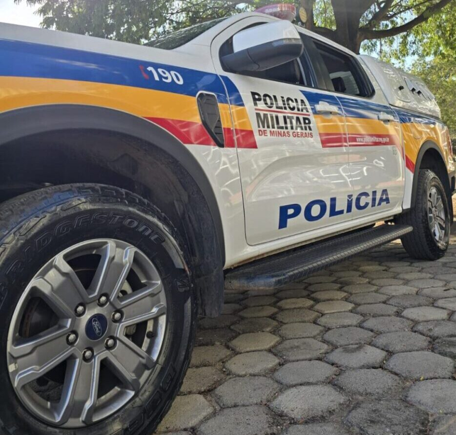 Homem é preso após ameaçar invadir escola com arma e faca em Rio Piracicaba