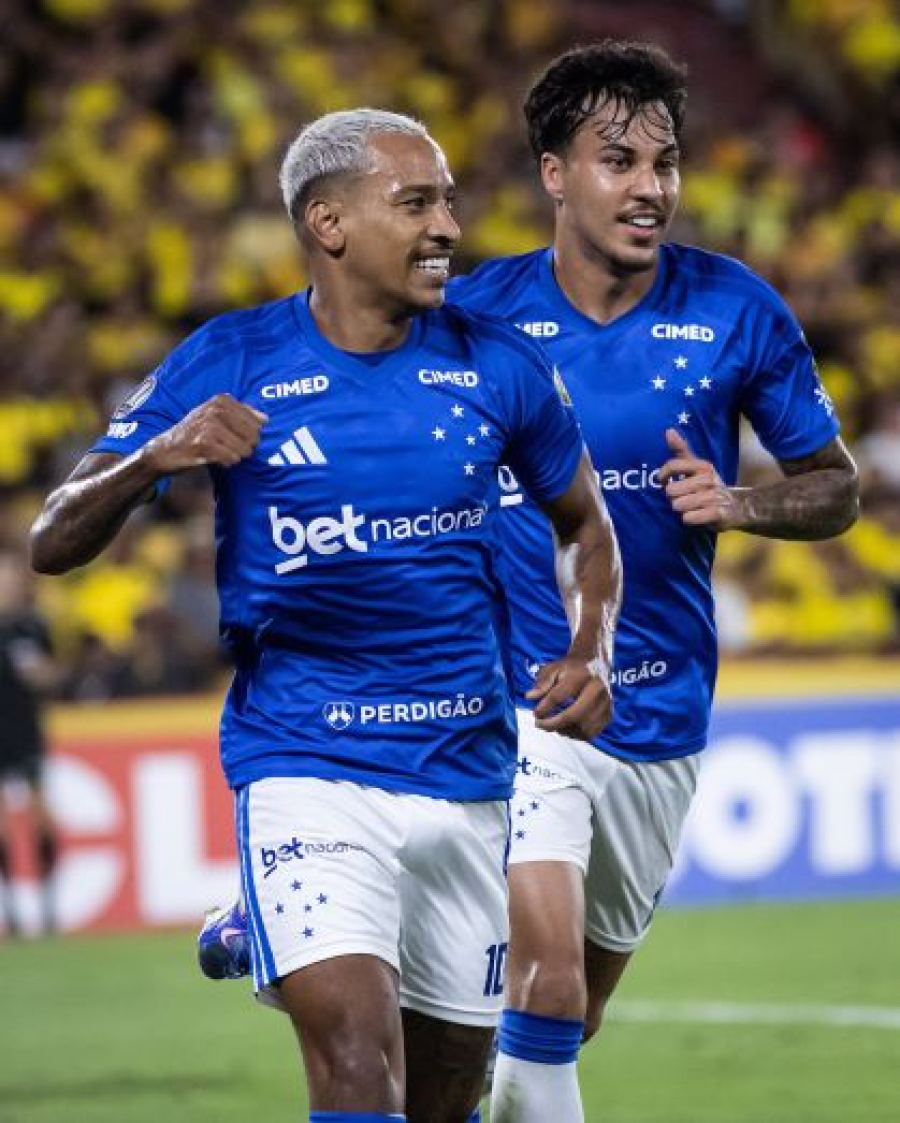 Cruzeiro vence Barcelona fora de casa e inicia Libertadores 2026 com triunfo
