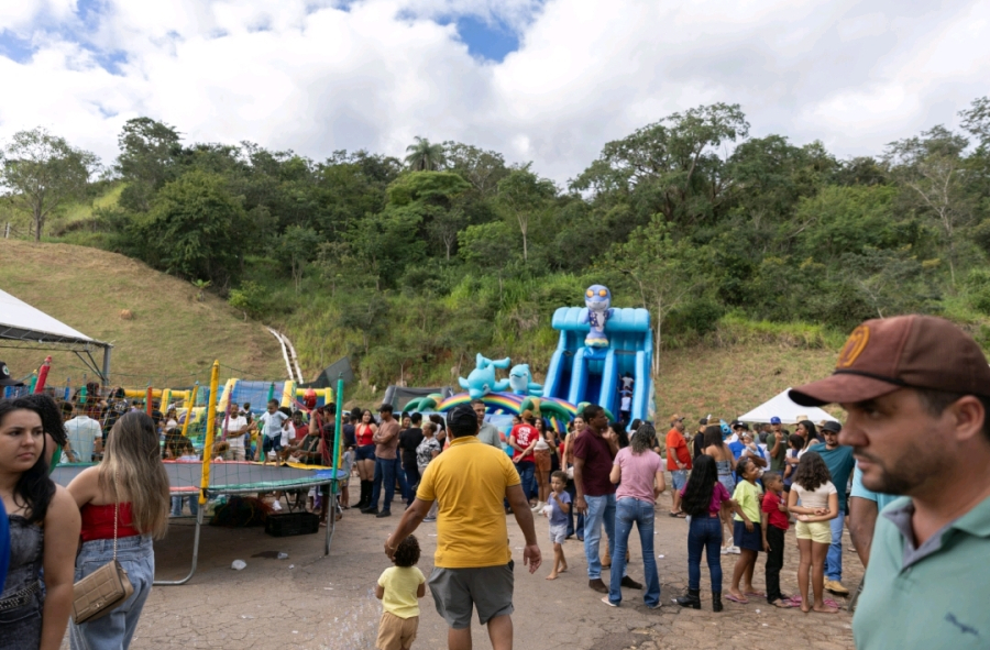 Programação infantil da infantil da 38ª cavalgada reúne 4,5 mil crianças em São Gonçalo Do Rio Abaixo
