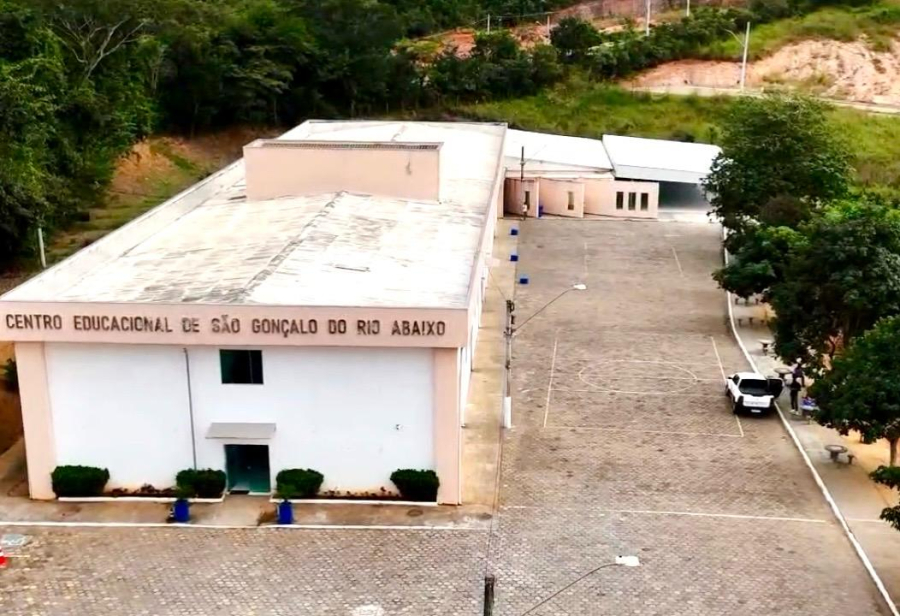 Alunos do Cesgra recebem 17 premiações em competição internacional de Matemática