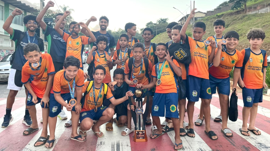 Bom de Bola/Bom de Escola termina Copa Emilton Bartolomeu Cirola com medalha de bronze