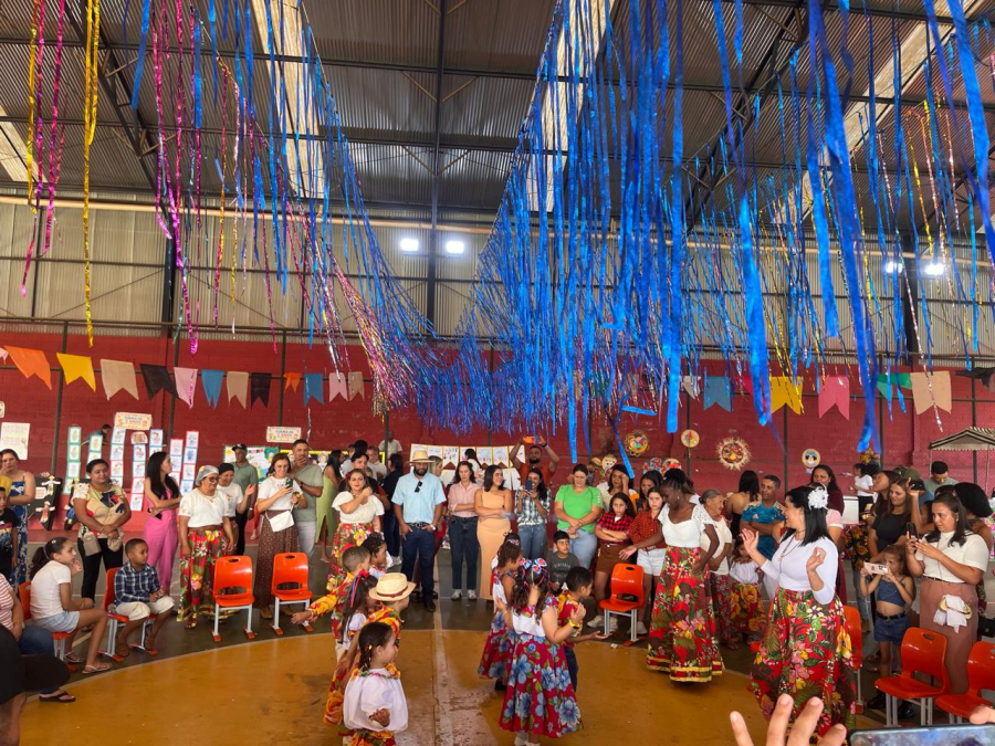 Escolas Ioleide, Una e Pacas encerram temporada de arraiais da rede municipal com grande participação da comunidade