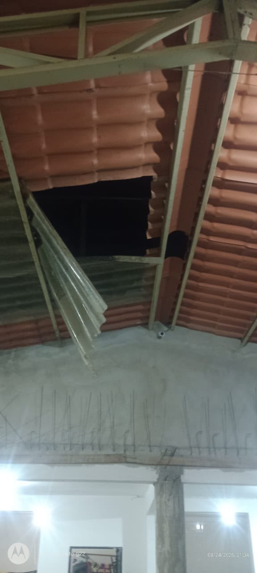 Empresário morre após cair de telhado durante manutenção em Bela Vista de Minas