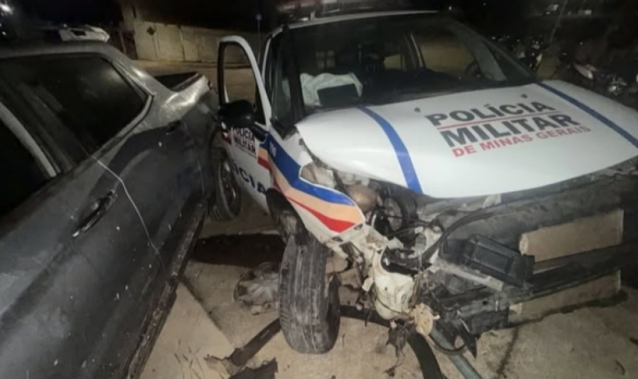 Colisão entre viatura da PM e Fiat Toro deixa três militares feridos em João Monlevade